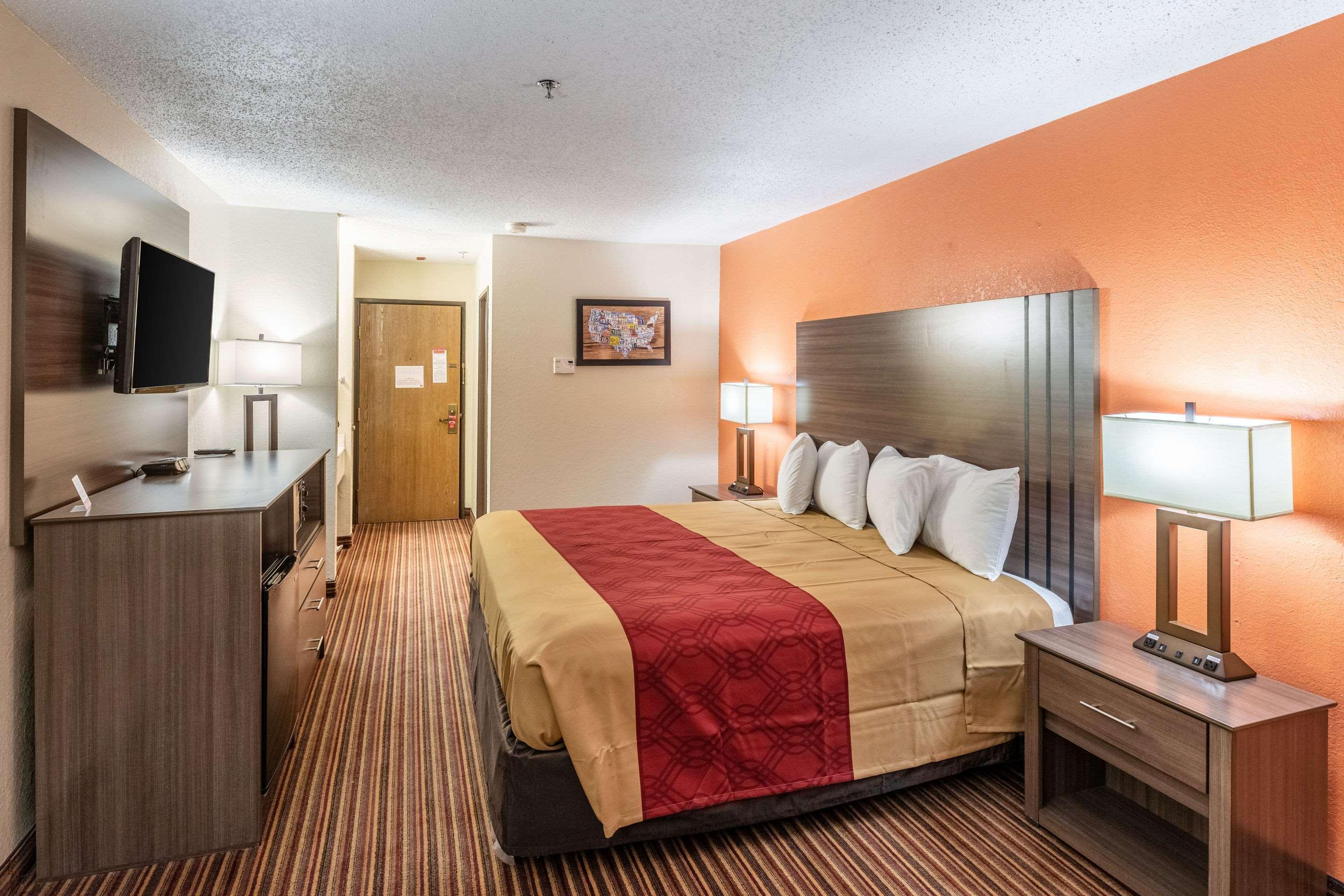 Econo Lodge Inn & Suites McKinney Eksteriør billede