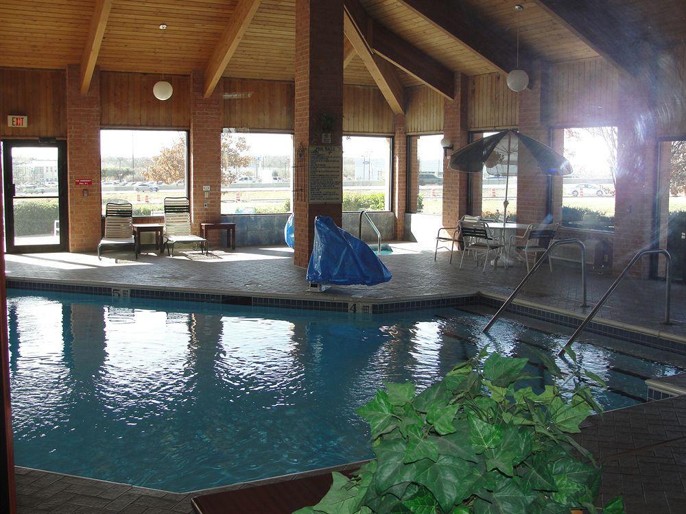 Econo Lodge Inn & Suites McKinney Eksteriør billede