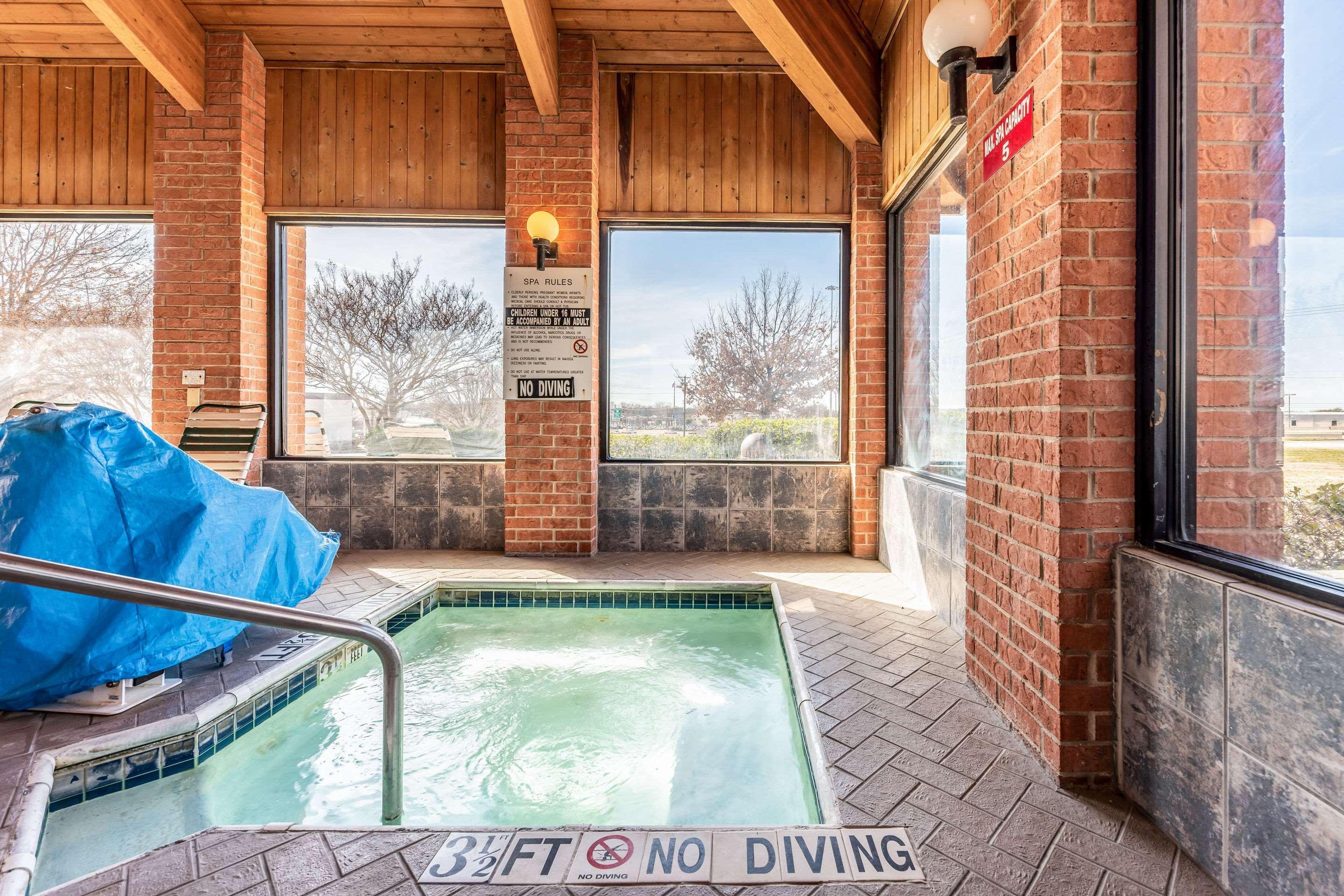 Econo Lodge Inn & Suites McKinney Eksteriør billede