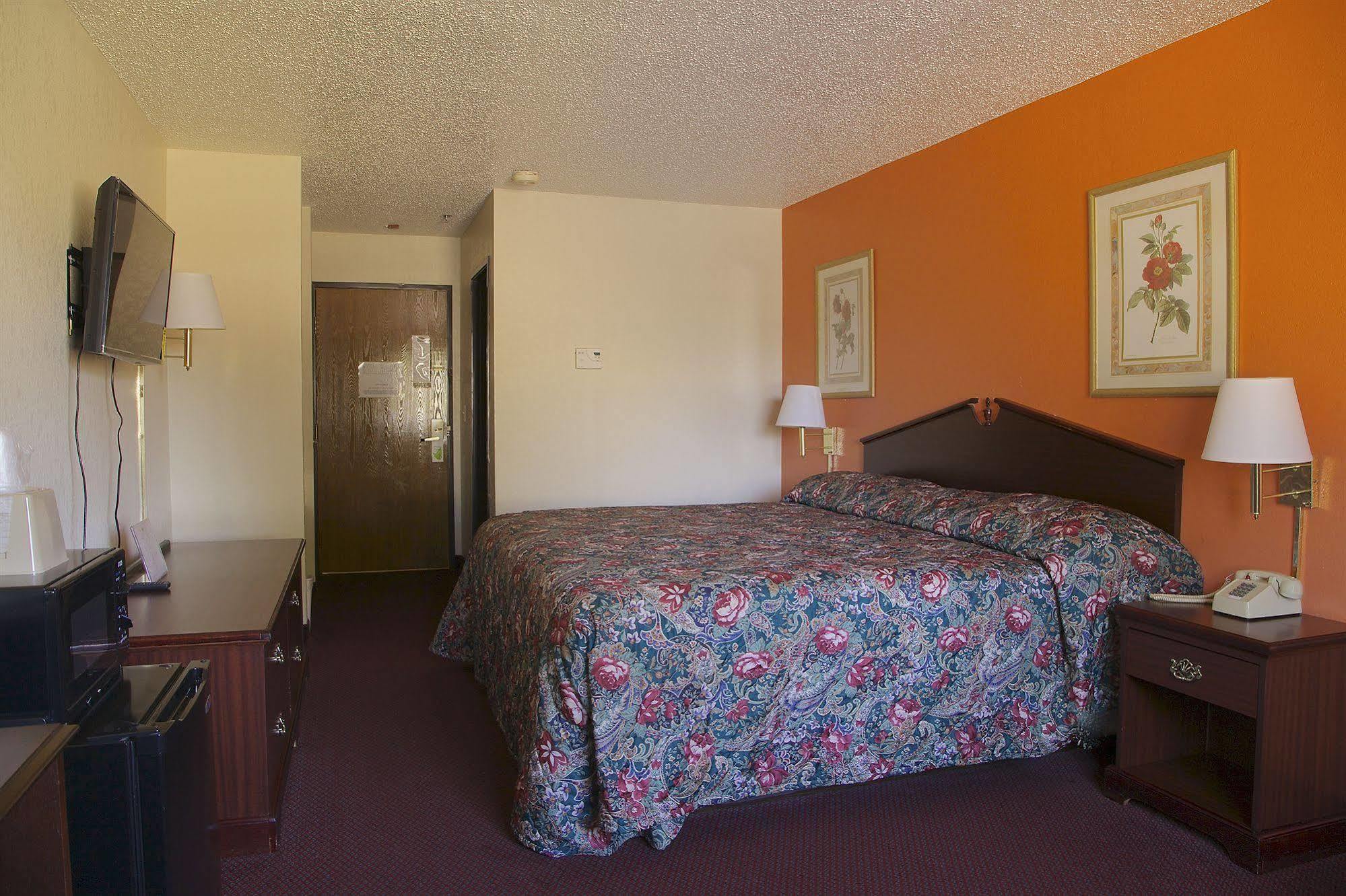 Econo Lodge Inn & Suites McKinney Eksteriør billede